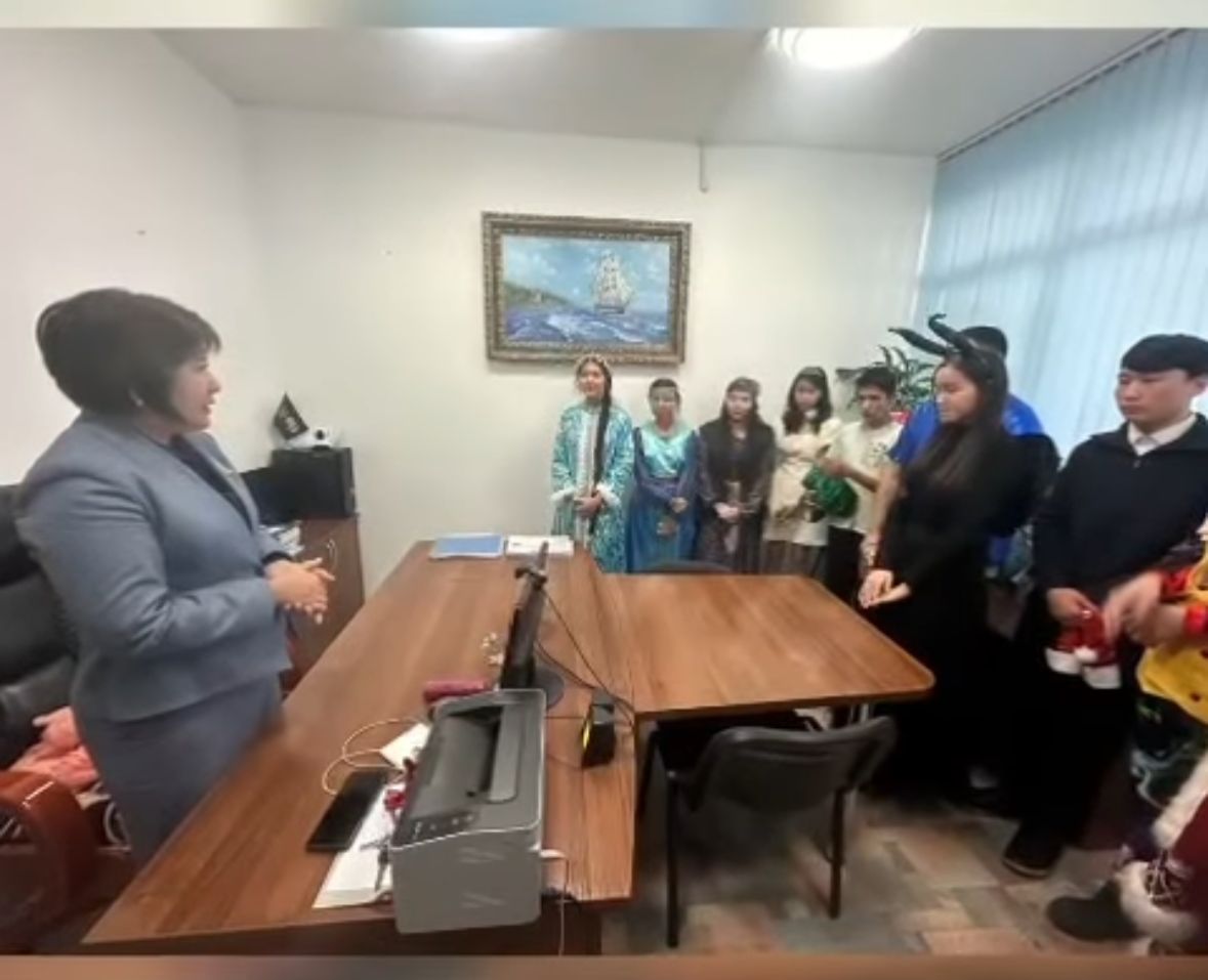 "Жаңа жыл" мерекесінің іс-шараларын ұйымдастырған оқушыларымыз