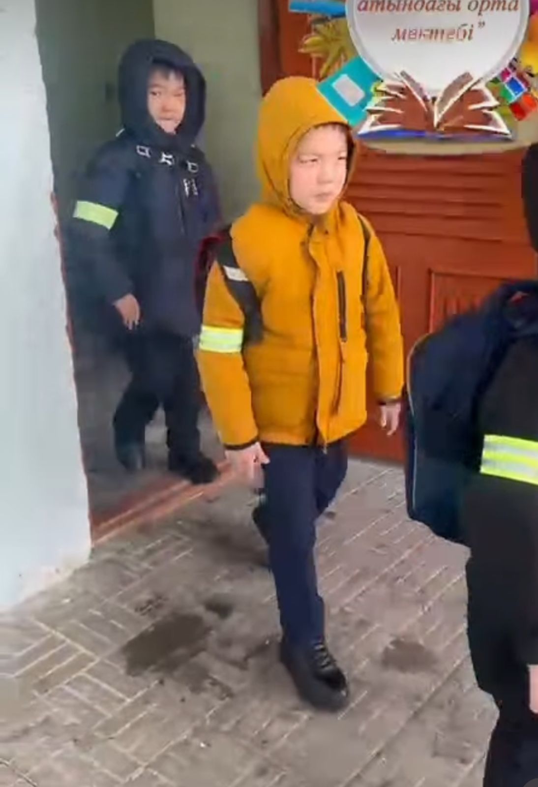 Оқушылардың жолдағы өмірі мен қауіпсіздігін сақтау